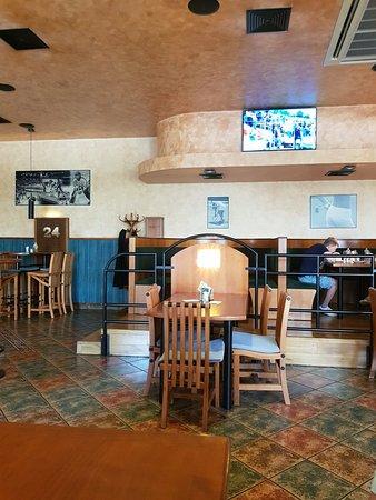 Zelena Zaba Restaurant & Sports Bar